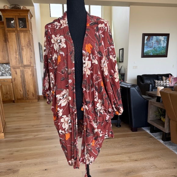 Miss Me Kimono - Picture 1 of 5